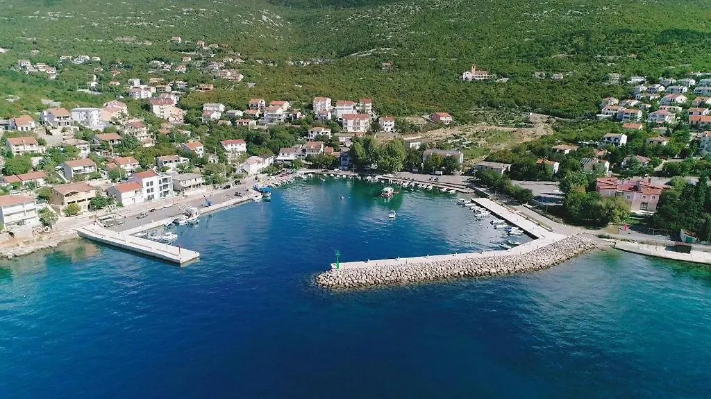 Apartment Dream In Green Klenovica Croatia